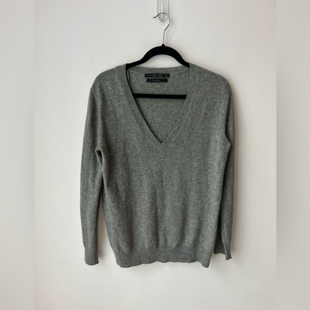 Zara v neck cashmere sweater grey - Picture 2 of 9